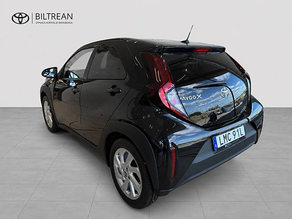 Toyota Aygo X 3 of 6