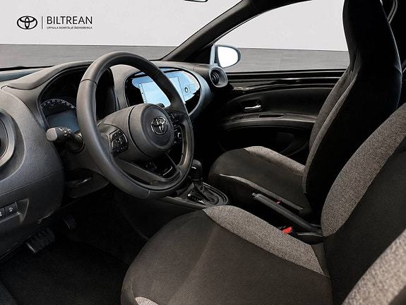 Toyota Aygo X 4 of 6