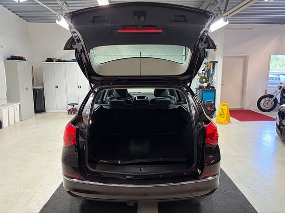 Opel Astra 11 of 11