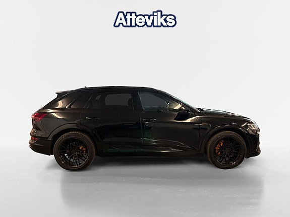 Audi e-tron 2 of 15