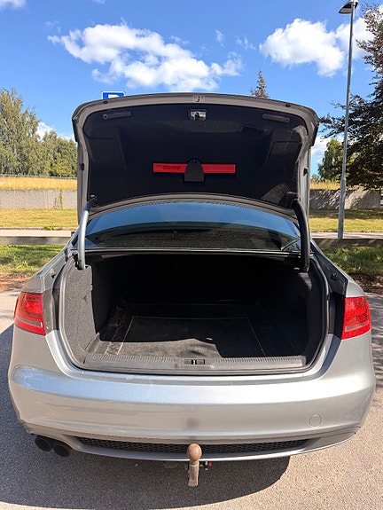 Audi A4 7 of 9