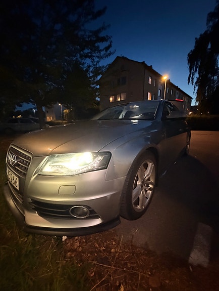 Audi A4 3 of 9