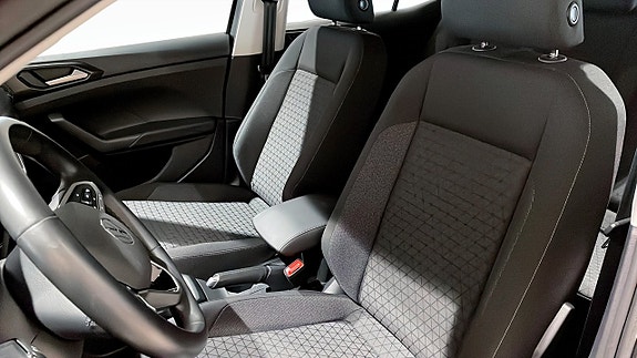 Volkswagen T-Cross 8 of 12