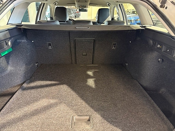Skoda Octavia 9 of 12