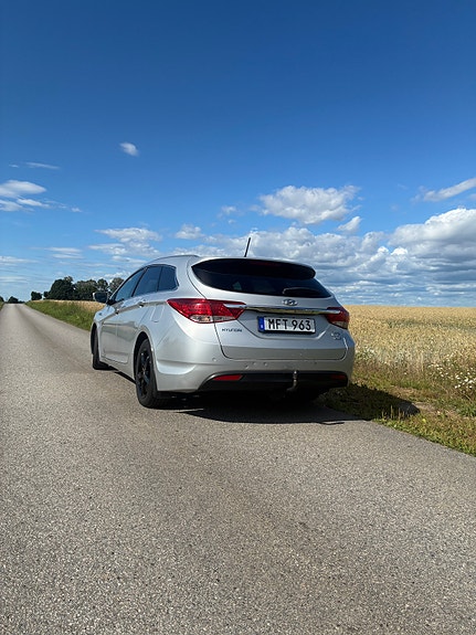 Hyundai i40 2 of 6