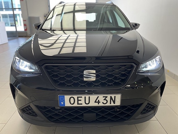 Seat Arona 3 of 18