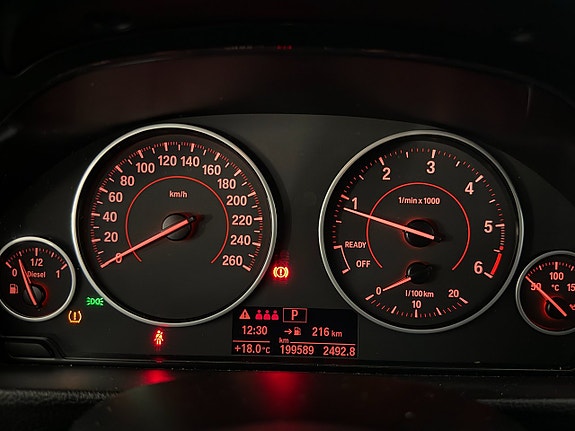 BMW 318d 10 of 17