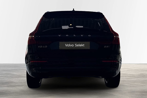 Volvo XC60 8 of 22