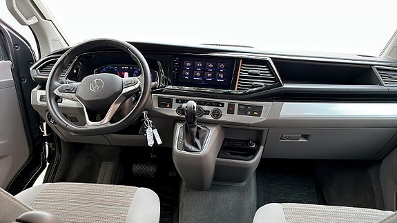Volkswagen California 10 of 13