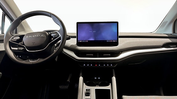 Skoda Enyaq 10 of 14