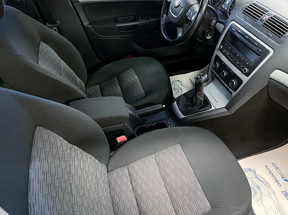 Skoda Octavia 8 of 12