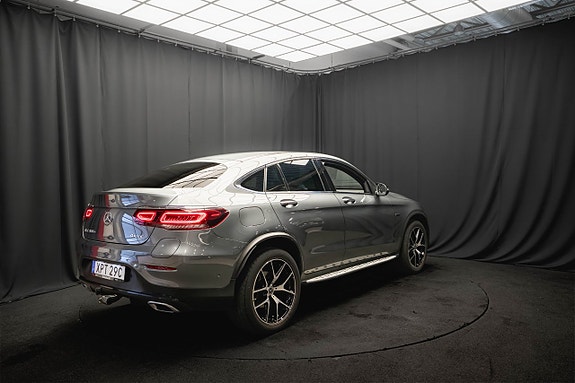 Mercedes-Benz GLC300 e 6 of 27