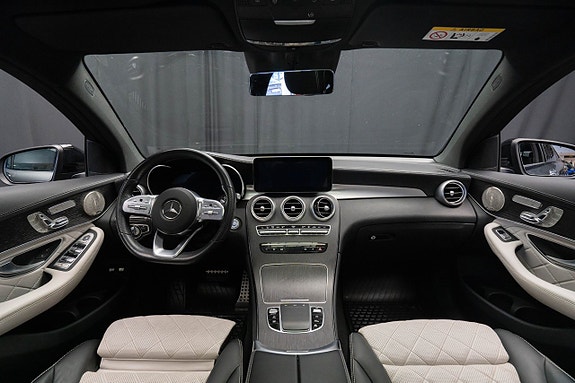Mercedes-Benz GLC300 e 12 of 27