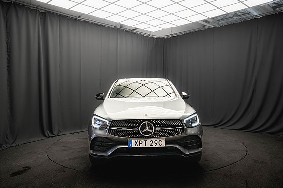 Mercedes-Benz GLC300 e 3 of 27