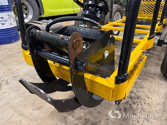 Timmervagn med kran Log Grapple Trailer 26 of 27