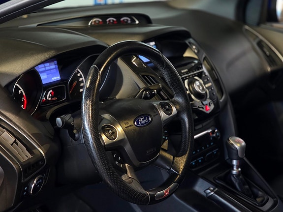 Ford Focus 17 of 26