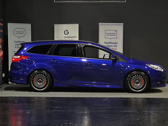 Ford Focus 5 of 26