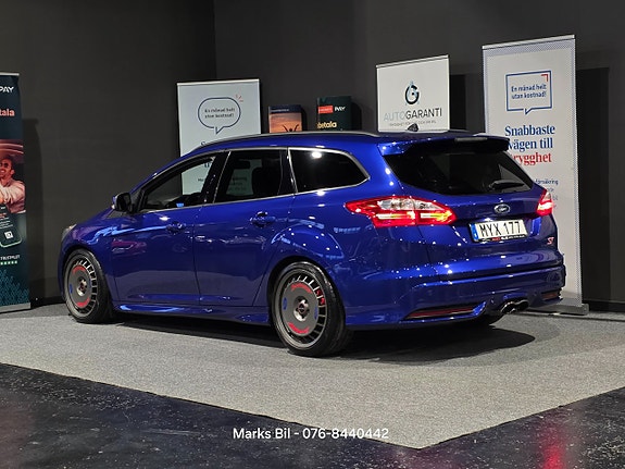 Ford Focus 8 of 19