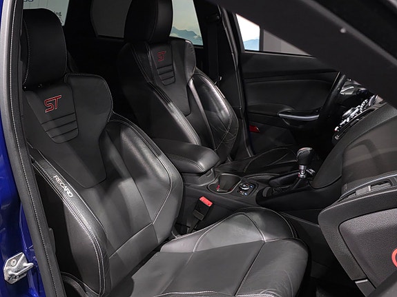 Ford Focus 26 of 26