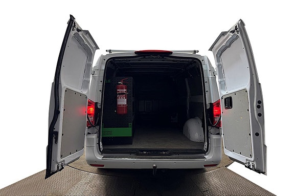Mercedes-Benz Vito 119 8 of 29