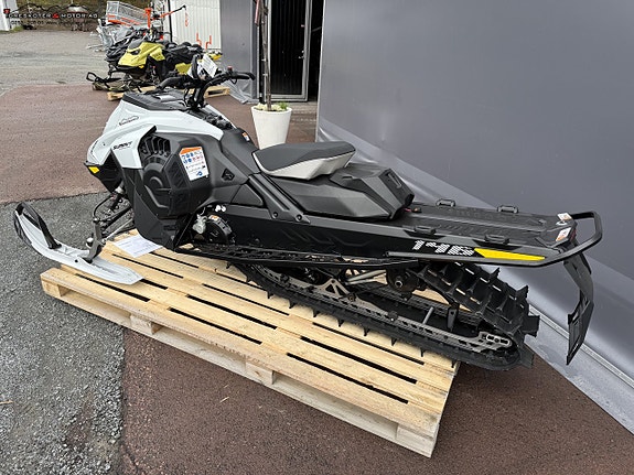 Ski-doo Summit Adrenaline 850 E-TEC 146" *Kampanj* 4 of 6