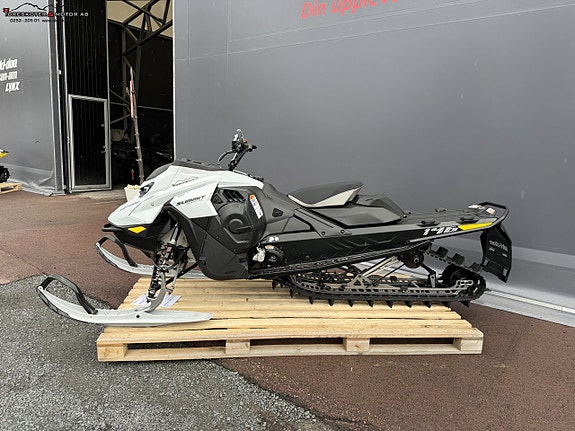 Ski-doo Summit Adrenaline 850 E-TEC 146" *Kampanj* 2 of 6