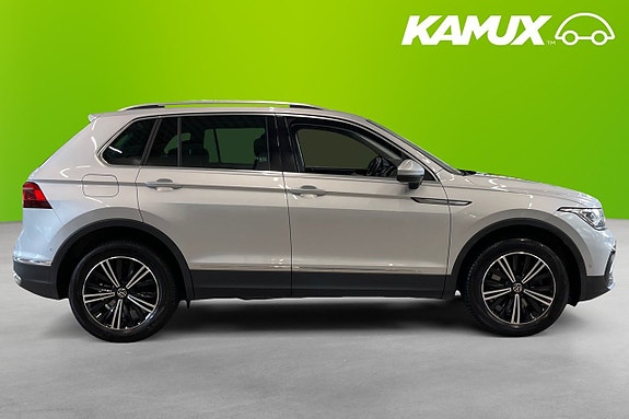 Volkswagen Tiguan 2 of 26