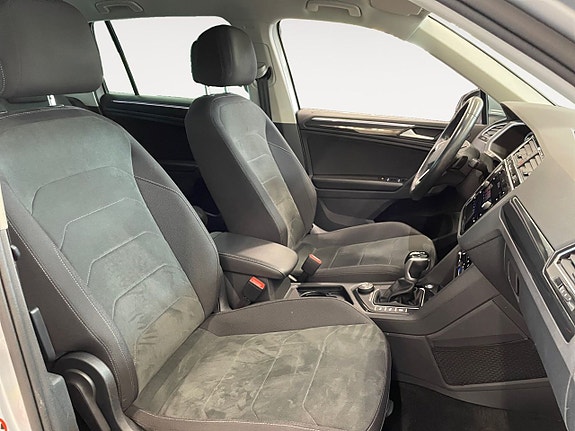 Volkswagen Tiguan 16 of 26