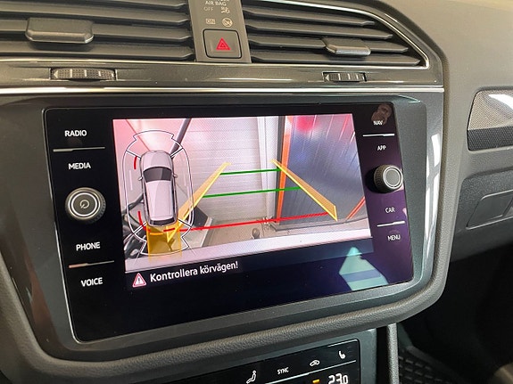 Volkswagen Tiguan 20 of 26