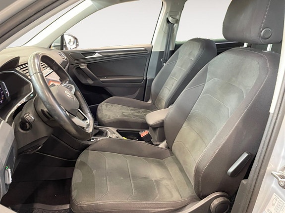 Volkswagen Tiguan 10 of 26
