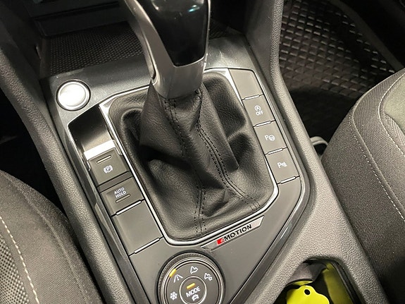 Volkswagen Tiguan 18 of 26