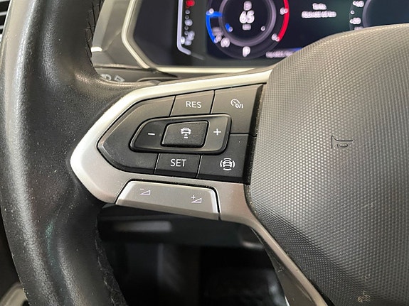 Volkswagen Tiguan 25 of 26