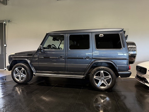 Mercedes-Benz G350 4 of 30