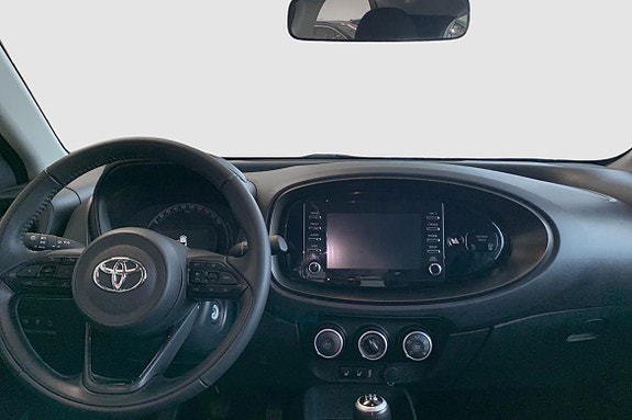 Toyota Aygo X 11 of 13