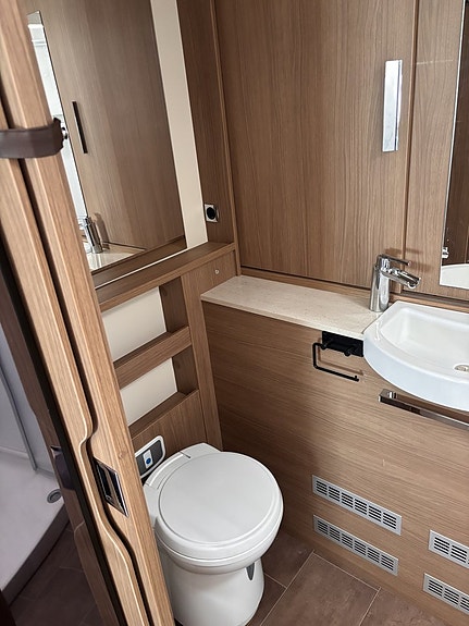 Dethleffs 4 TRAVEL T 6966-4 13 of 18