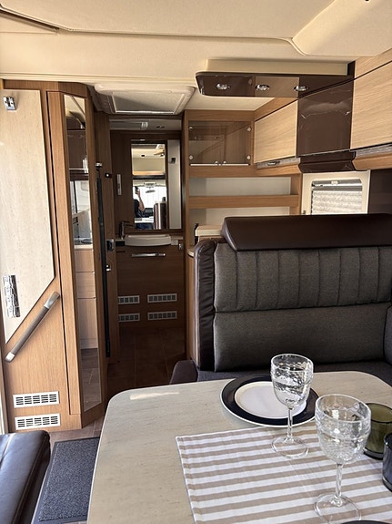 Dethleffs 4 TRAVEL T 6966-4 9 of 18