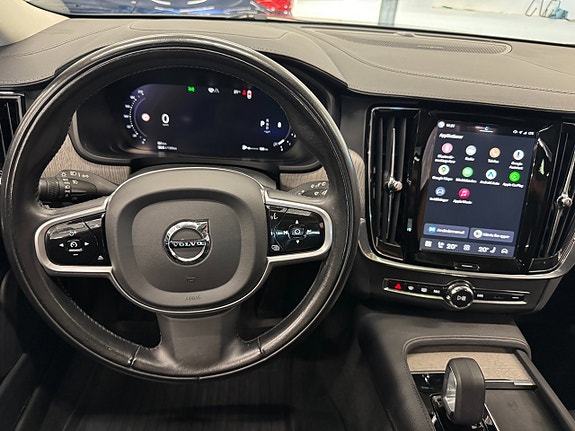 Volvo V90 Cross Country 12 of 27
