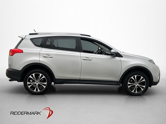 Toyota RAV4 5 of 30