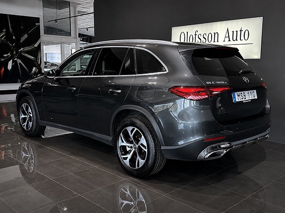 Mercedes-Benz GLC300 e 4 of 15