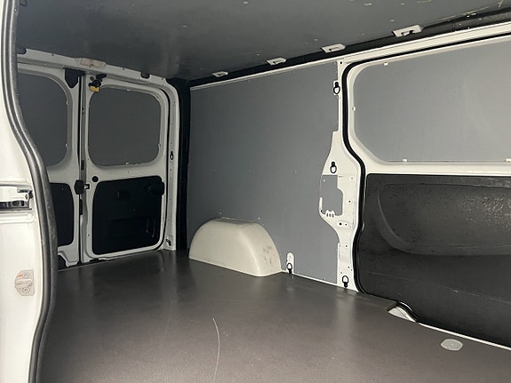 Opel Vivaro 14 of 28