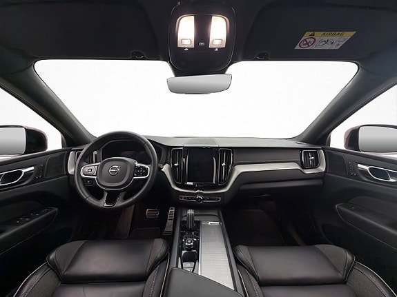 Volvo XC60 13 of 30