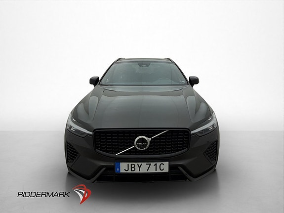 Volvo XC60 2 of 30