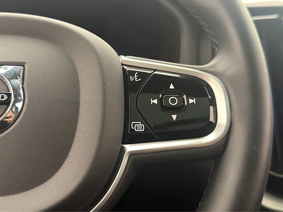 Volvo XC60 21 of 30