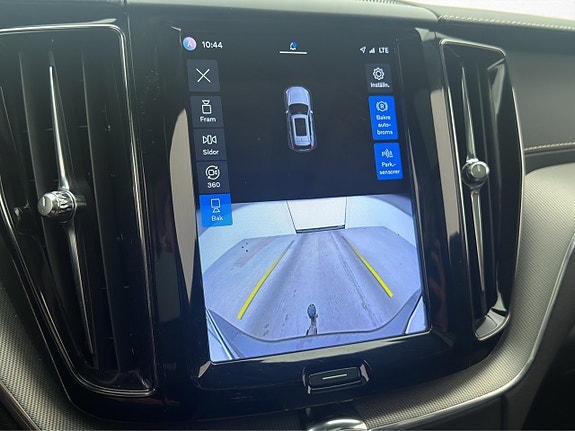 Volvo XC60 26 of 30