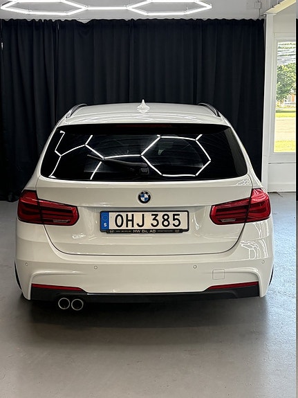 BMW 320d 10 of 14