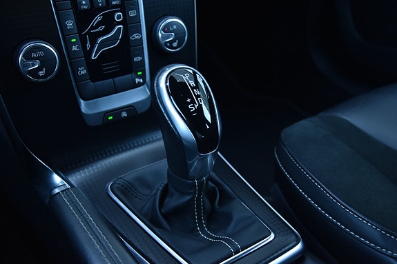 Volvo V40 18 of 25