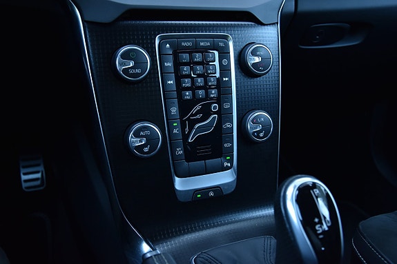 Volvo V40 17 of 25
