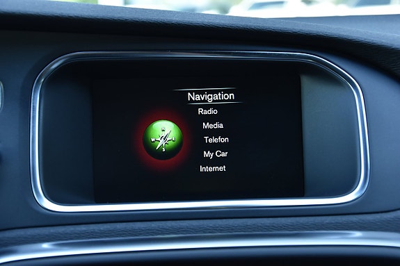 Volvo V40 20 of 25