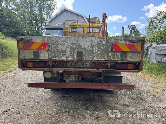 Flakbil Volvo F408 med kran 6 of 27