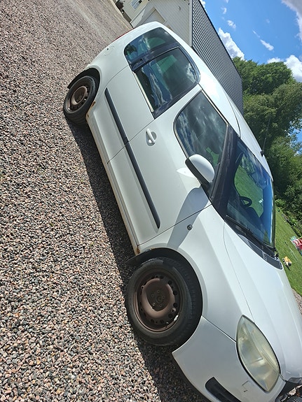 Skoda Roomster 3 of 5